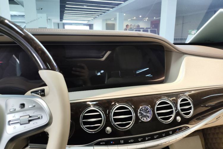 Used Mercedes-Benz Maybach S-Class 2020 S 450 4MATIC Interior 4