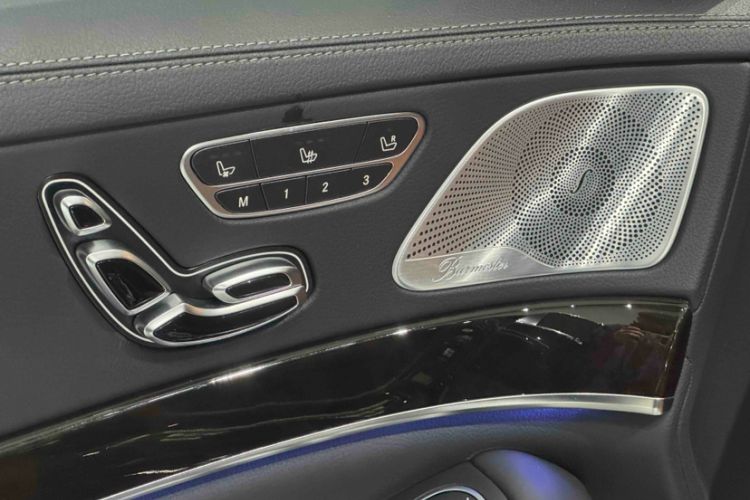 Used Mercedes-Benz Maybach S-Class 2020 S 450 4MATIC Collector's Edition Interior 5