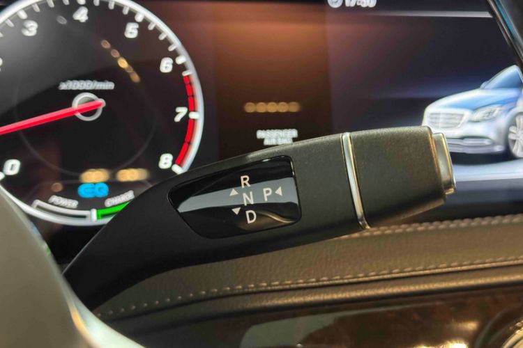 Used Mercedes-Benz Maybach S-Class 2020 S 450 4MATIC Collector's Edition Interior 6