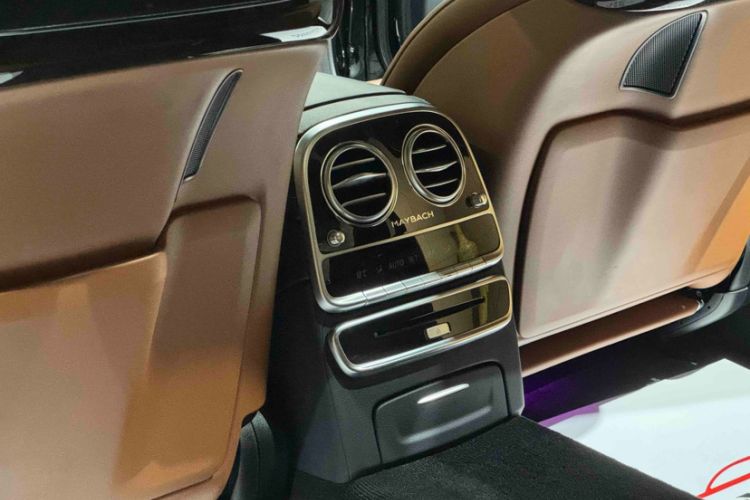 Used Mercedes-Benz Maybach S-Class 2020 S 450 4MATIC Collector's Edition Interior 6