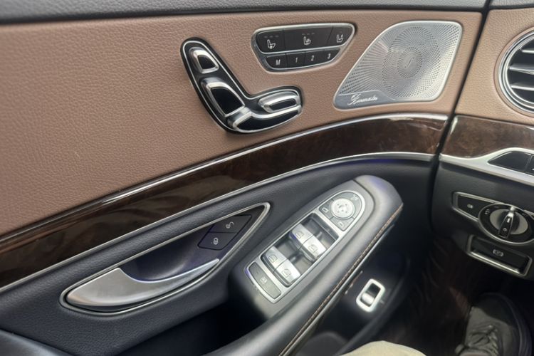 Used Mercedes-Benz Maybach S-Class 2020 S 450 4MATIC Interior 7