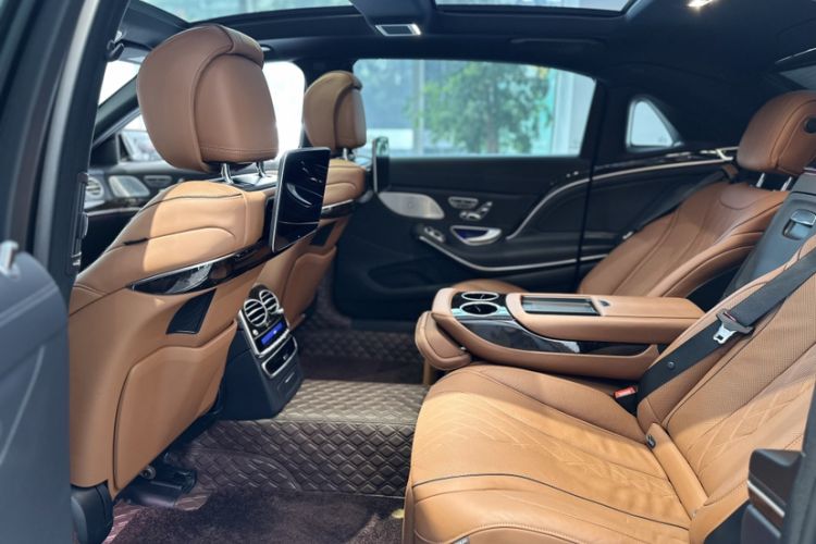Used Mercedes-Benz Maybach S-Class 2020 S 450 4MATIC Collector's Edition Interior 7