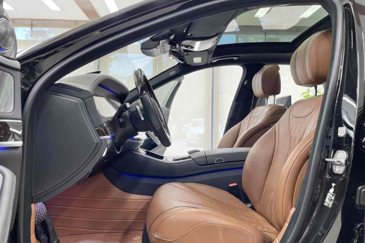 Used Mercedes-Benz Maybach S-Class 2020 S 450 4MATIC Collector's Edition Interior 7