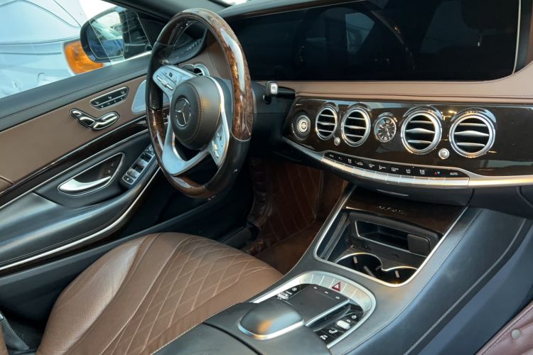 Used Mercedes-Benz Maybach S-Class 2020 S 450 4MATIC Interior 7