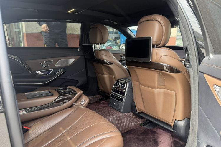 Used Mercedes-Benz Maybach S-Class 2020 S 450 4MATIC Interior 8