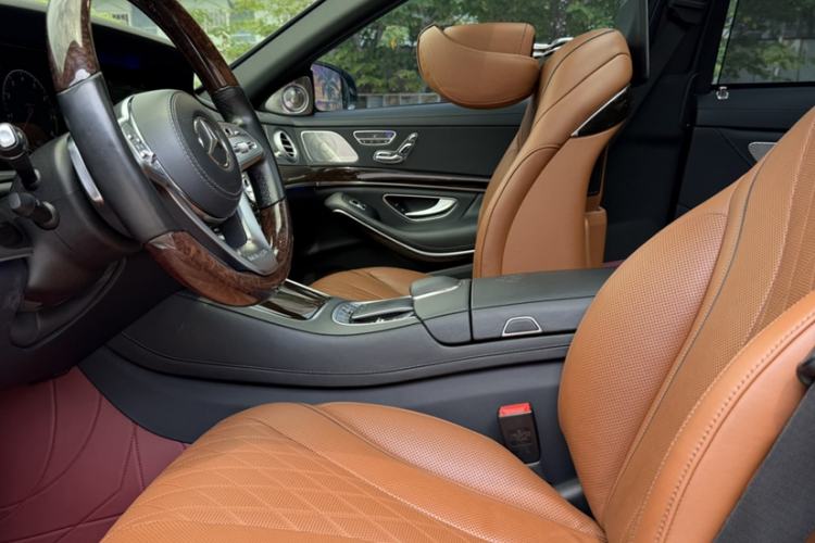 Used Mercedes-Benz Maybach S-Class 2020 S 450 4MATIC Collector's Edition Interior 8