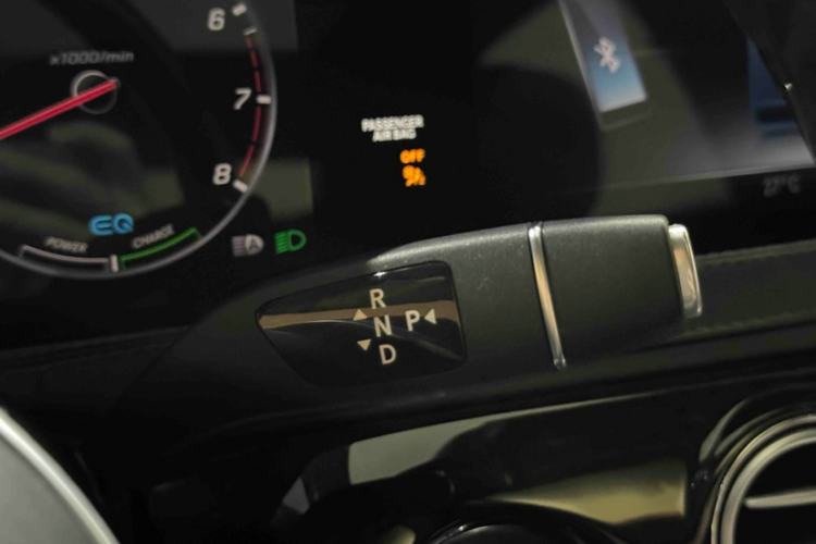 Used Mercedes-Benz Maybach S-Class 2020 S 450 4MATIC Collector's Edition Interior 8