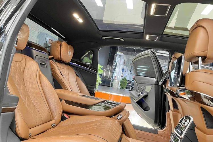 Used Mercedes-Benz Maybach S-Class 2020 S 450 4MATIC Collector's Edition Interior 8