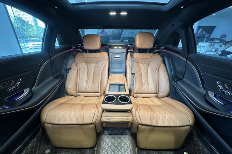 Used Mercedes-Benz Maybach S-Class 2020 S 450 4MATIC Collector's Edition Interior 9