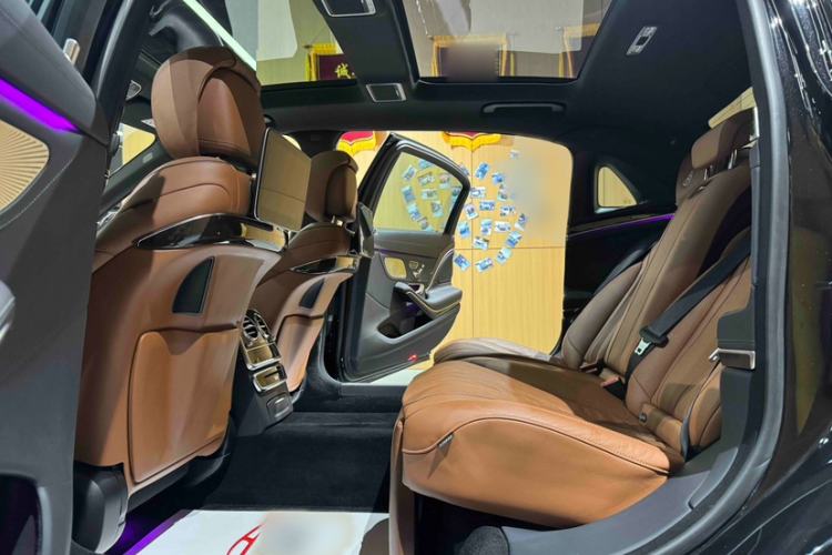 Used Mercedes-Benz Maybach S-Class 2020 S 450 4MATIC Collector's Edition Interior 9