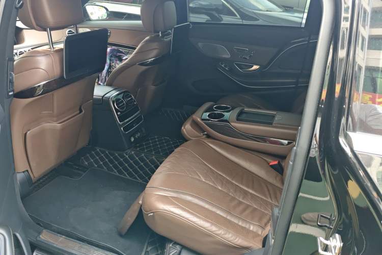Used Mercedes-Benz Maybach S-Class 2020 S 450 4MATIC Left Rear Seat
