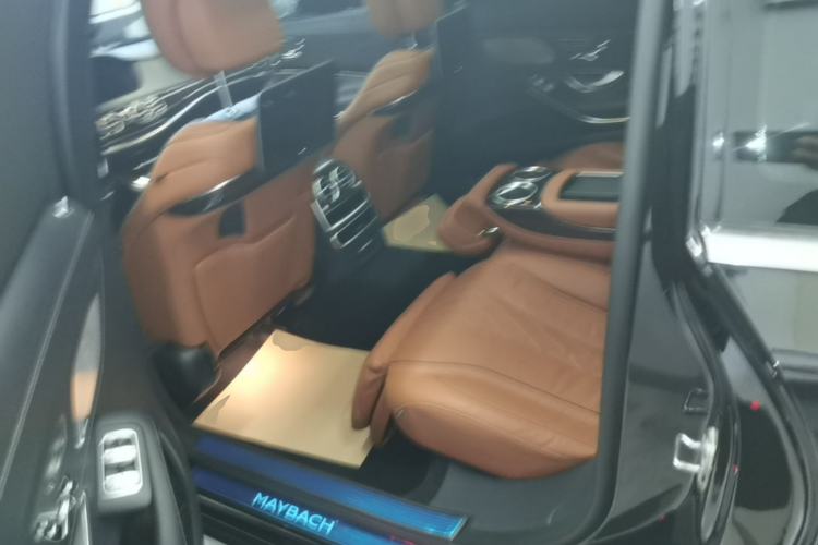 Used Mercedes-Benz Maybach S-Class 2020 S 450 4MATIC Collector's Edition Left Rear Seat