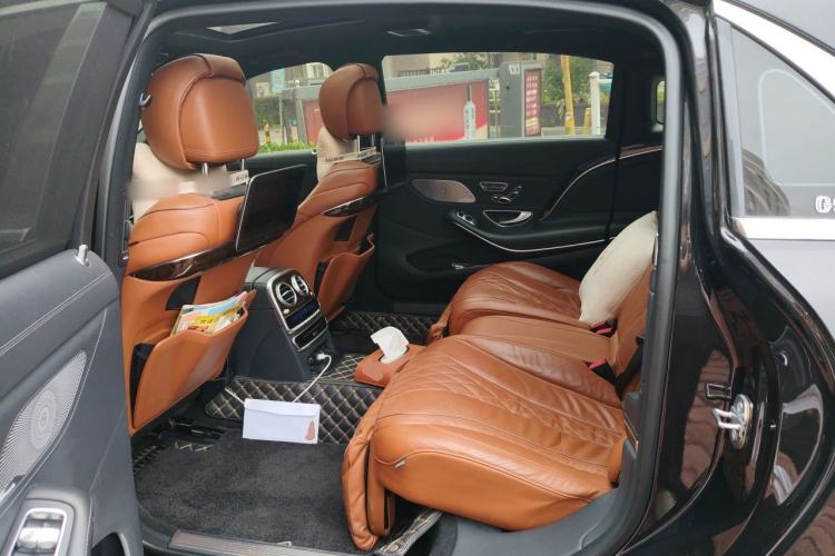 Used Mercedes-Benz Maybach S-Class 2020 S 450 4MATIC Collector's Edition Left Rear Seat