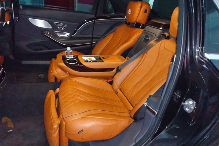 Used Mercedes-Benz Maybach S-Class 2020 S 450 4MATIC Collector's Edition Left Rear Seat