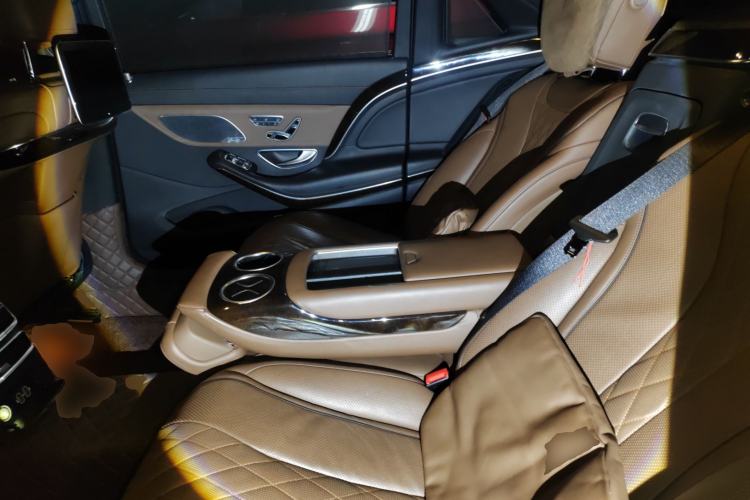 Used Mercedes-Benz Maybach S-Class 2020 S 450 4MATIC Left Rear Seat