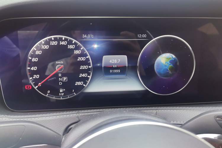 Used Mercedes-Benz Maybach S-Class 2020 S 450 4MATIC Collector's Edition Odometer Close Up