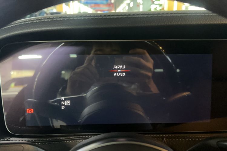 Used Mercedes-Benz Maybach S-Class 2020 S 450 4MATIC Collector's Edition Odometer Close Up