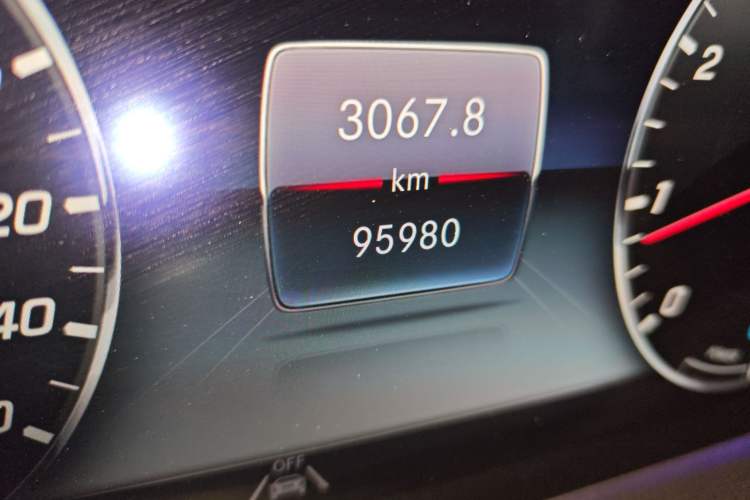 Used Mercedes-Benz Maybach S-Class 2020 S 450 4MATIC Collector's Edition Odometer Close Up