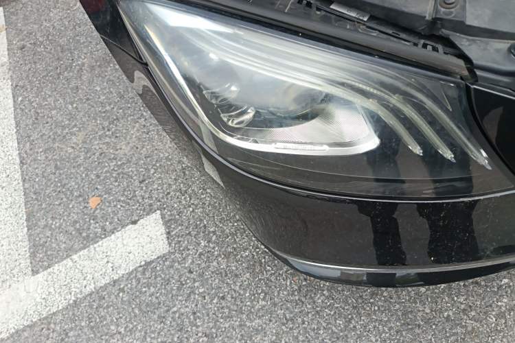 Used Mercedes-Benz Maybach S-Class 2020 S 450 4MATIC Collector's Edition Right Front Headlight