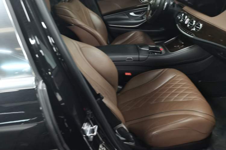 Used Mercedes-Benz Maybach S-Class 2020 S 450 4MATIC Right Front Seat