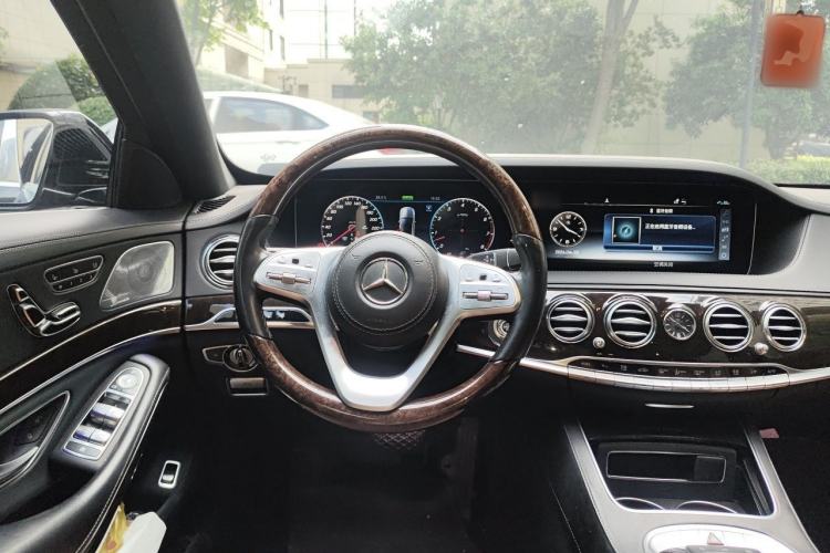 Used Mercedes-Benz Maybach S-Class 2020 S 450 4MATIC Collector's Edition Steering Wheel