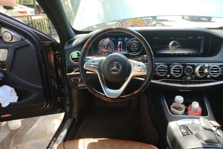 Used Mercedes-Benz Maybach S-Class 2020 S 450 4MATIC Collector's Edition Steering Wheel