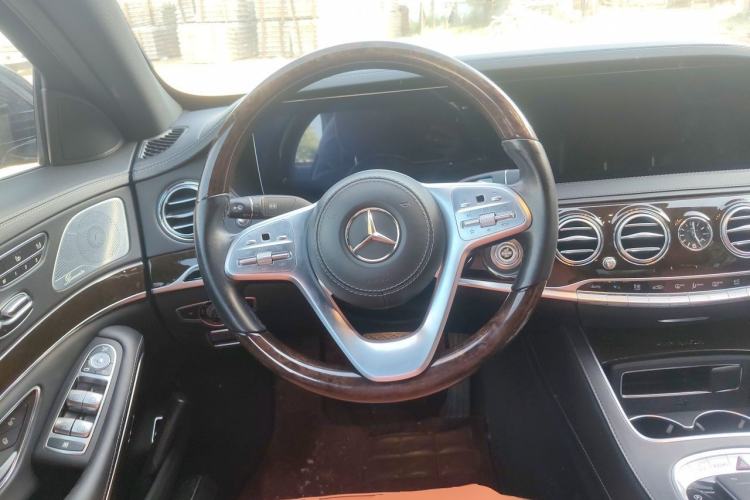 Used Mercedes-Benz Maybach S-Class 2020 S 450 4MATIC Collector's Edition Steering Wheel