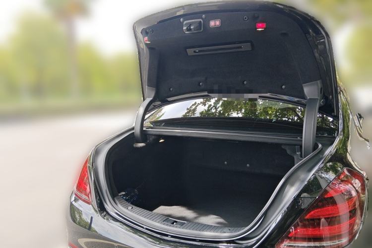 Used Mercedes-Benz Maybach S-Class 2020 S 450 4MATIC Trunk