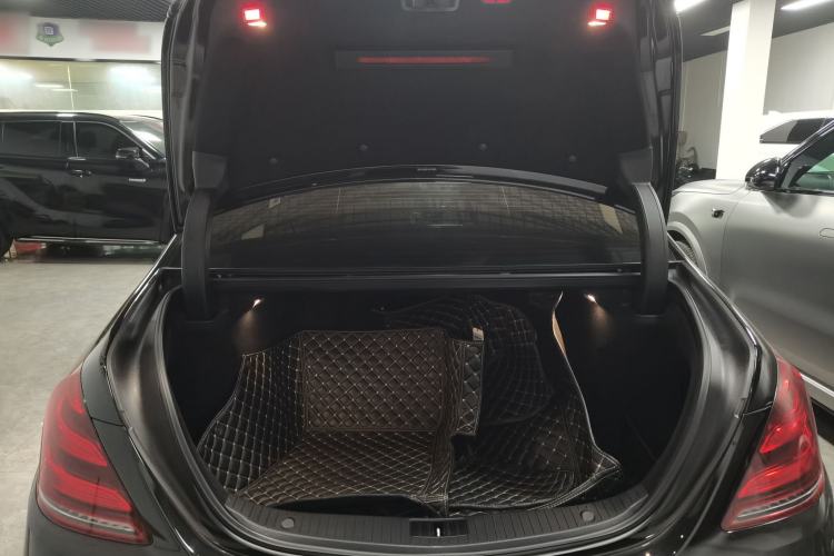Used Mercedes-Benz Maybach S-Class 2020 S 450 4MATIC Trunk
