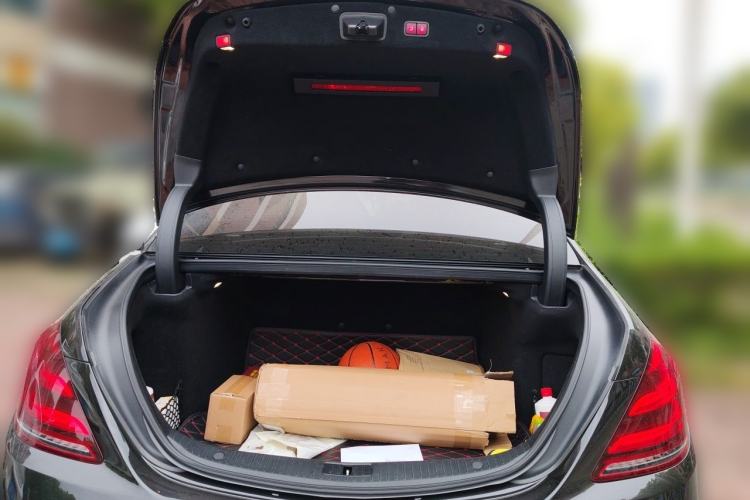 Used Mercedes-Benz Maybach S-Class 2020 S 450 4MATIC Collector's Edition Trunk