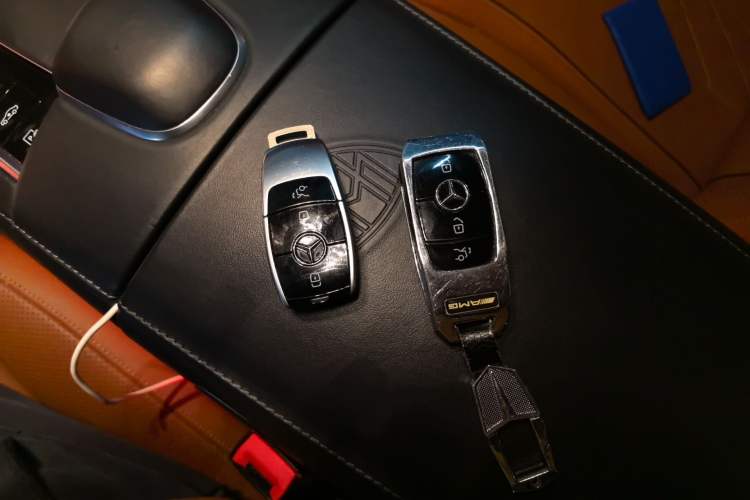 Used Mercedes-Benz Maybach S-Class 2020 S 450 4MATIC Collector's Edition Vehicle Key