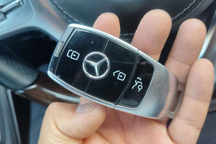 Used Mercedes-Benz Maybach S-Class 2020 S 450 4MATIC Collector's Edition Vehicle Key