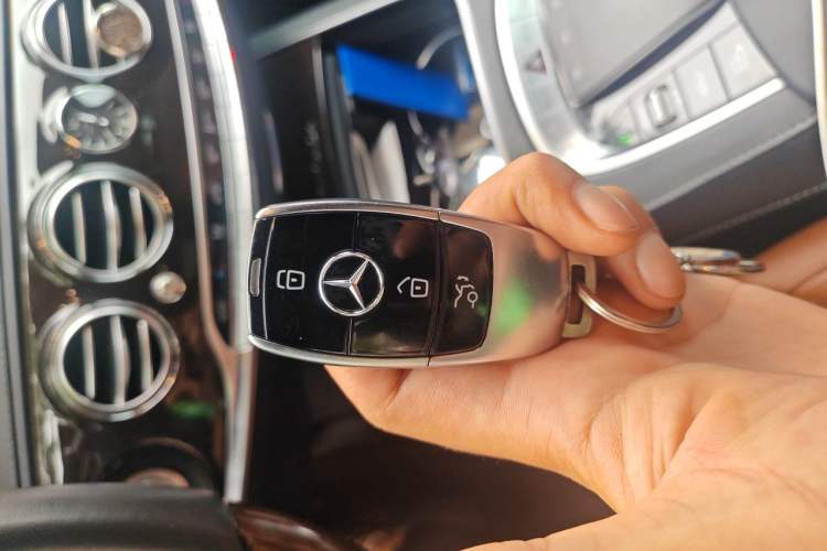 Used Mercedes-Benz Maybach S-Class 2020 S 450 4MATIC Collector's Edition Vehicle Key