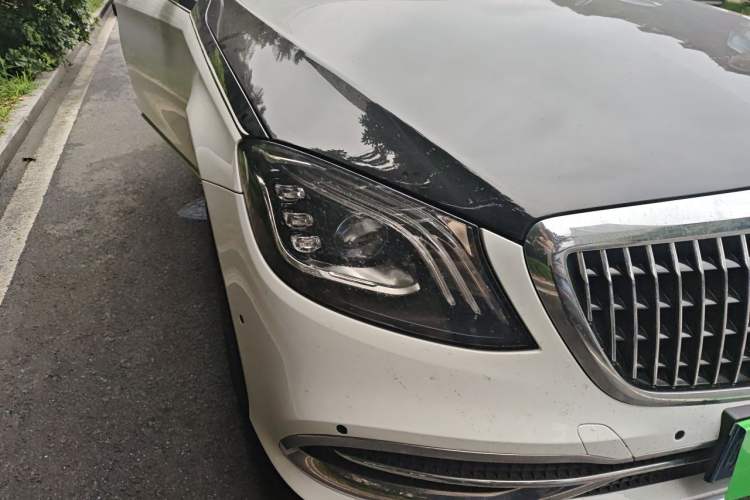 Used Mercedes-Benz Maybach S-Class 2020 S 450 4MATIC Collector's Edition Right Front Headlight