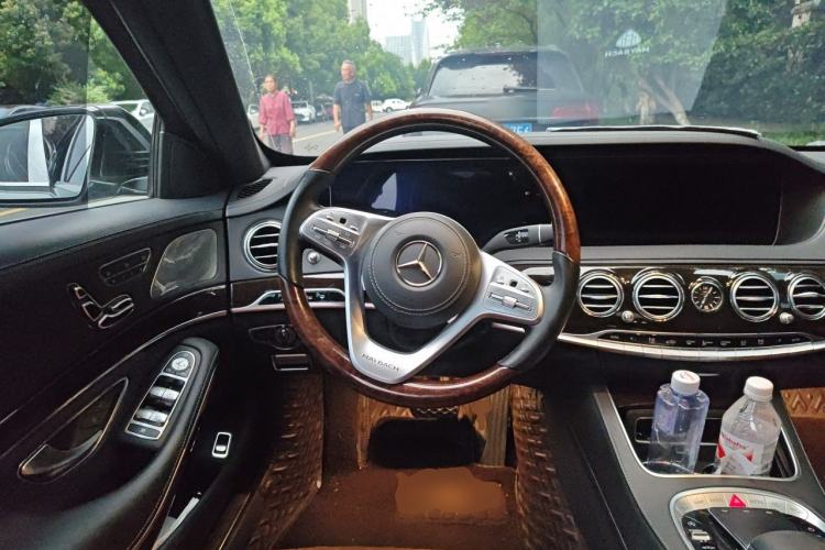Used Mercedes-Benz Maybach S-Class 2020 S 450 4MATIC Collector's Edition Steering Wheel