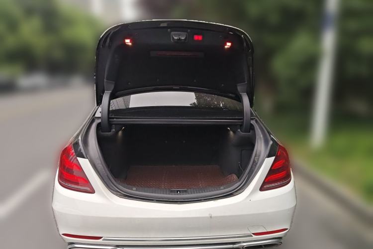 Used Mercedes-Benz Maybach S-Class 2020 S 450 4MATIC Collector's Edition Trunk