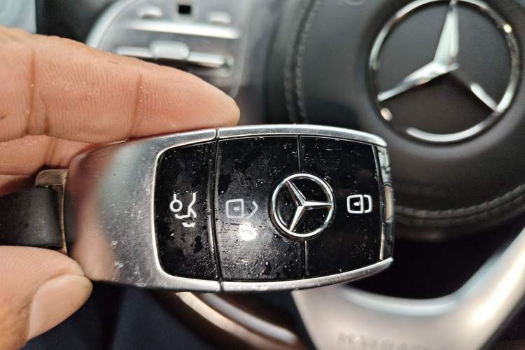 Used Mercedes-Benz Maybach S-Class 2020 S 450 4MATIC Collector's Edition Vehicle Key