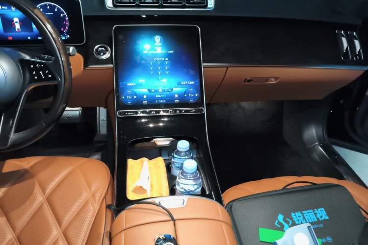Used Mercedes-Benz Maybach S-Class 2021 S 480 4MATIC Audio And AC Panel