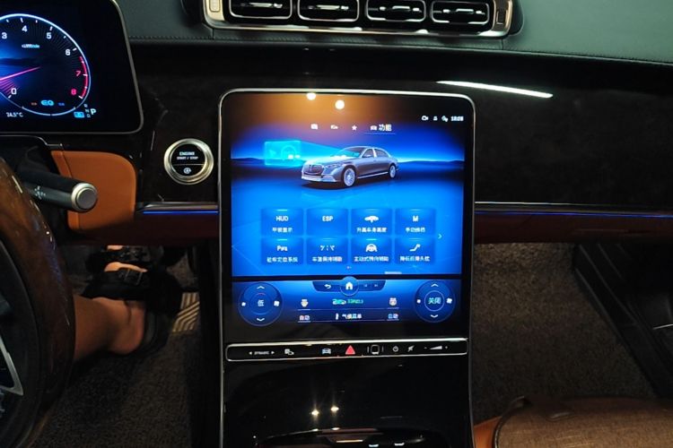 Used Mercedes-Benz Maybach S-Class 2021 S 480 4MATIC Audio And AC Panel