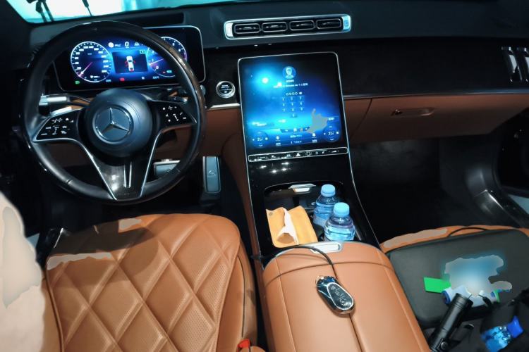 Used Mercedes-Benz Maybach S-Class 2021 S 480 4MATIC Center Console