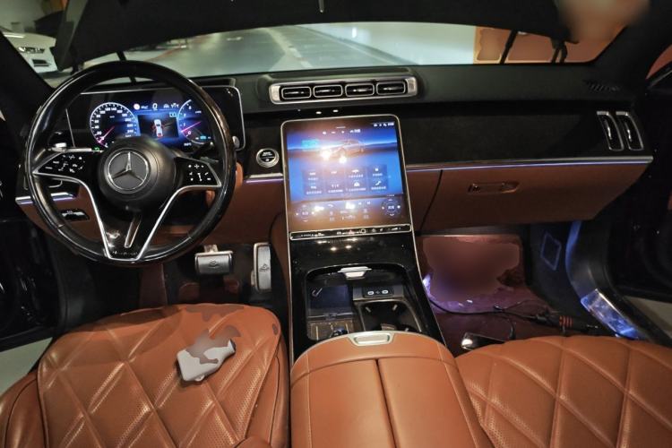 Used Mercedes-Benz Maybach S-Class 2021 S 480 4MATIC Center Console