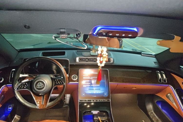Used Mercedes-Benz Maybach S-Class 2021 S 480 4MATIC Center Console