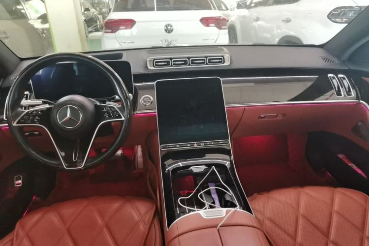 Used Mercedes-Benz Maybach S-Class 2021 S 480 4MATIC Center Console