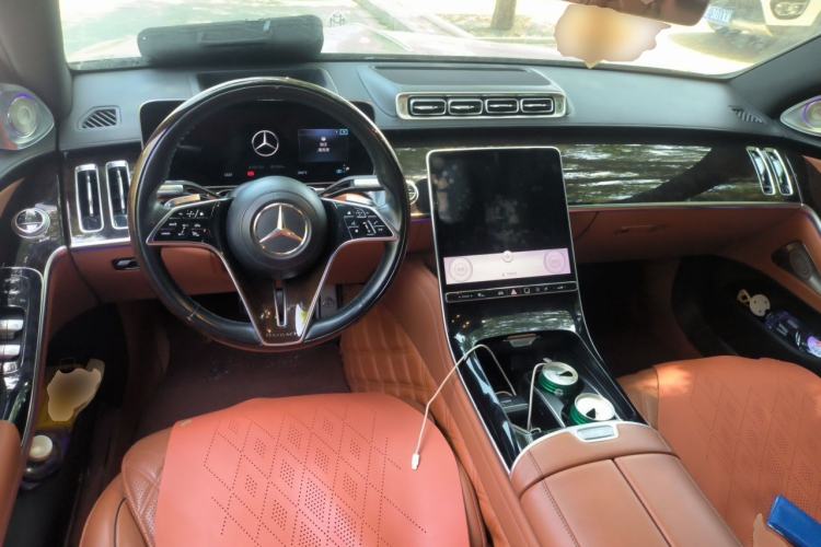 Used Mercedes-Benz Maybach S-Class 2021 S 480 4MATIC Center Console