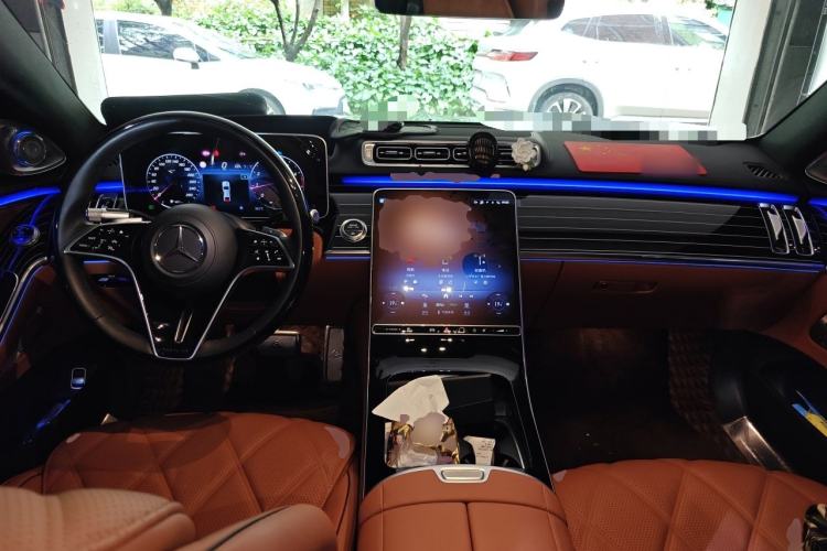 Used Mercedes-Benz Maybach S-Class 2021 S 580 4MATIC Center Console