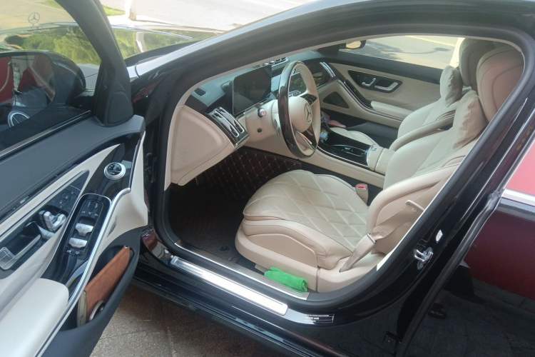 Used Mercedes-Benz Maybach S-Class 2021 S 480 4MATIC Driver Seat