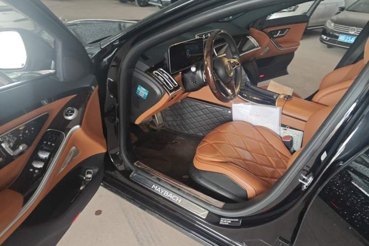 Used Mercedes-Benz Maybach S-Class 2021 S 480 4MATIC Driver Seat