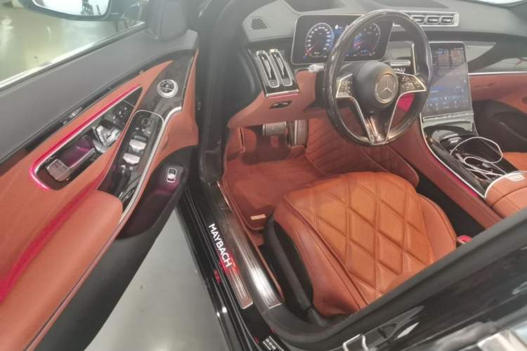 Used Mercedes-Benz Maybach S-Class 2021 S 480 4MATIC Driver Seat