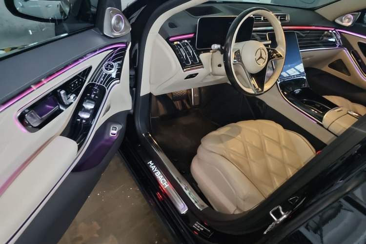 Used Mercedes-Benz Maybach S-Class 2021 S 480 4MATIC Driver Seat