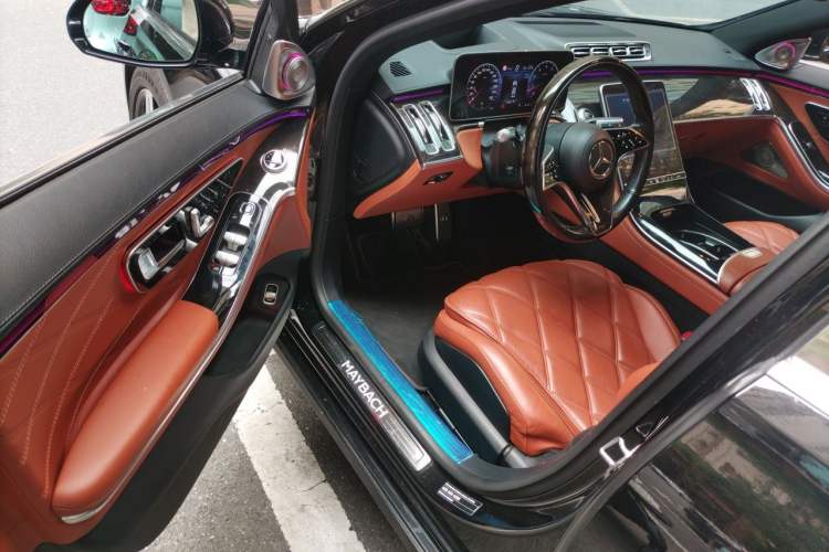Used Mercedes-Benz Maybach S-Class 2021 S 480 4MATIC Driver Seat